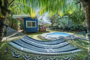 Playa Potrero - Cute, modern Containerhome with pool for 2 people